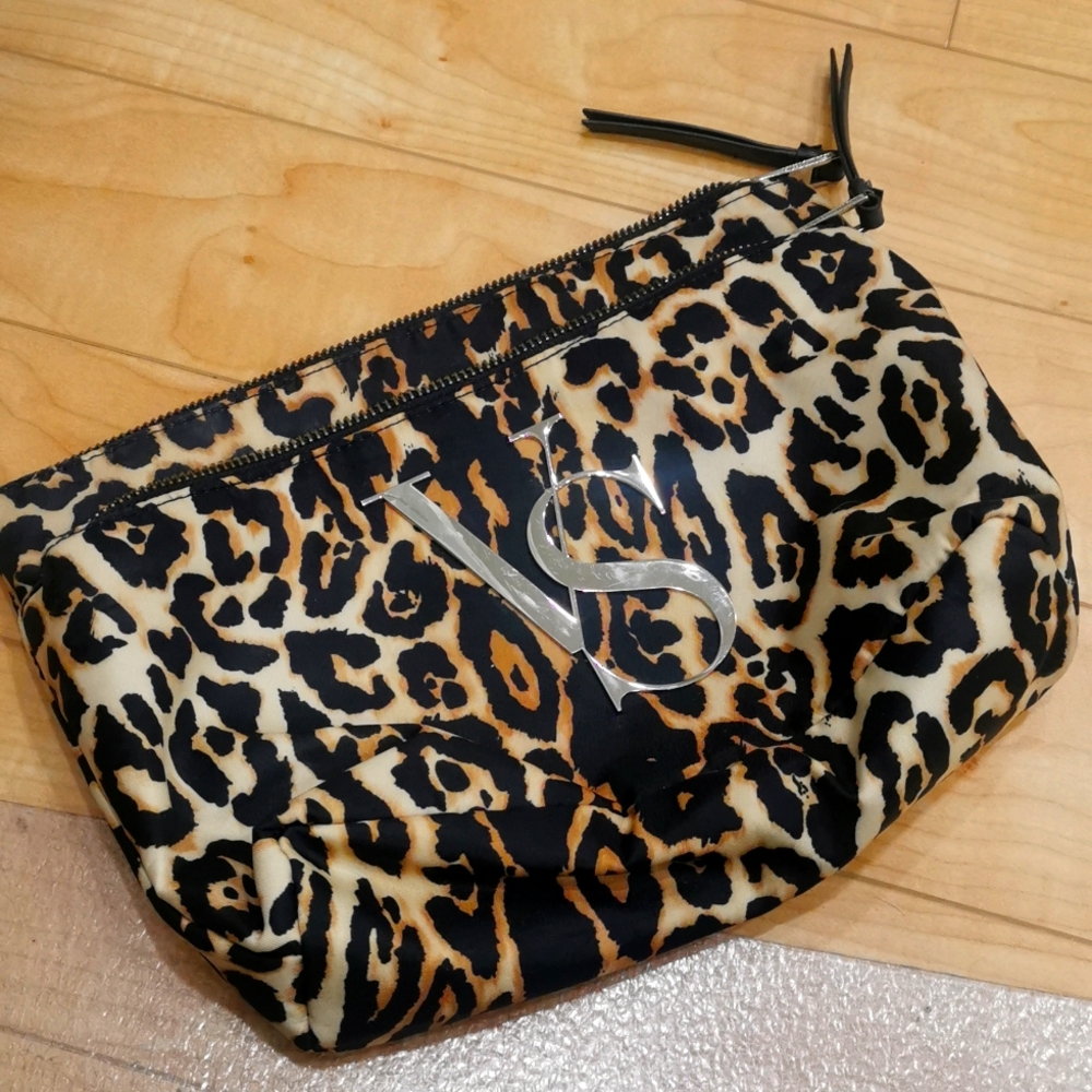 Victoria secret cosmetic pouch